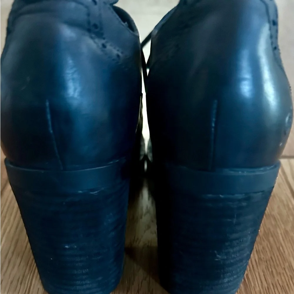 Born Black Oxford Shoes - Picture 3 of 5